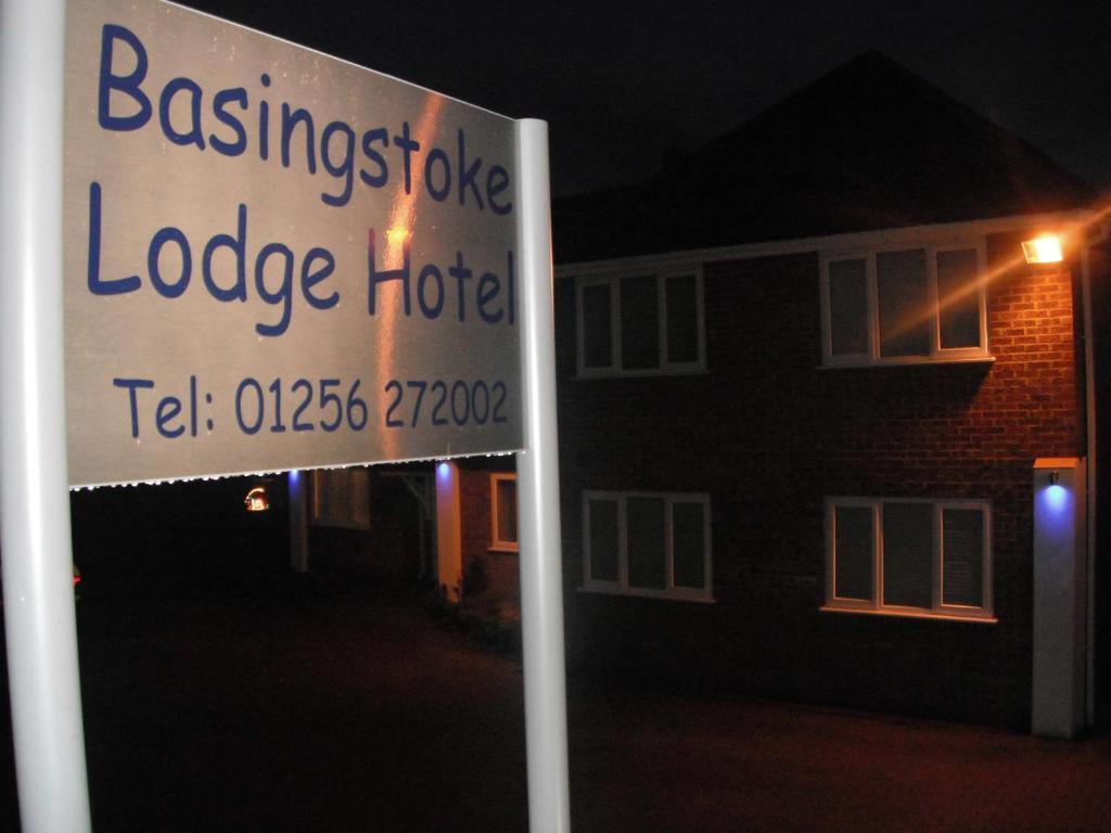 Basingstoke Lodge Eksteriør billede